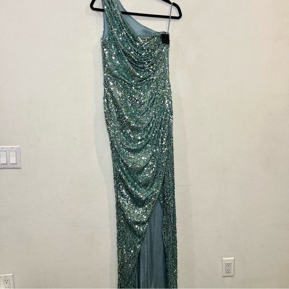 Rasario green sequin one shoulder gown maxi dress size US 6 NEW! New with tags! - Picture 2 of 13